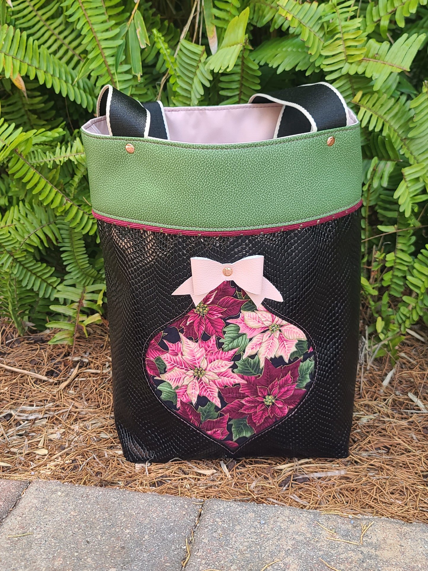 Christmas Tote - Black with Ornament