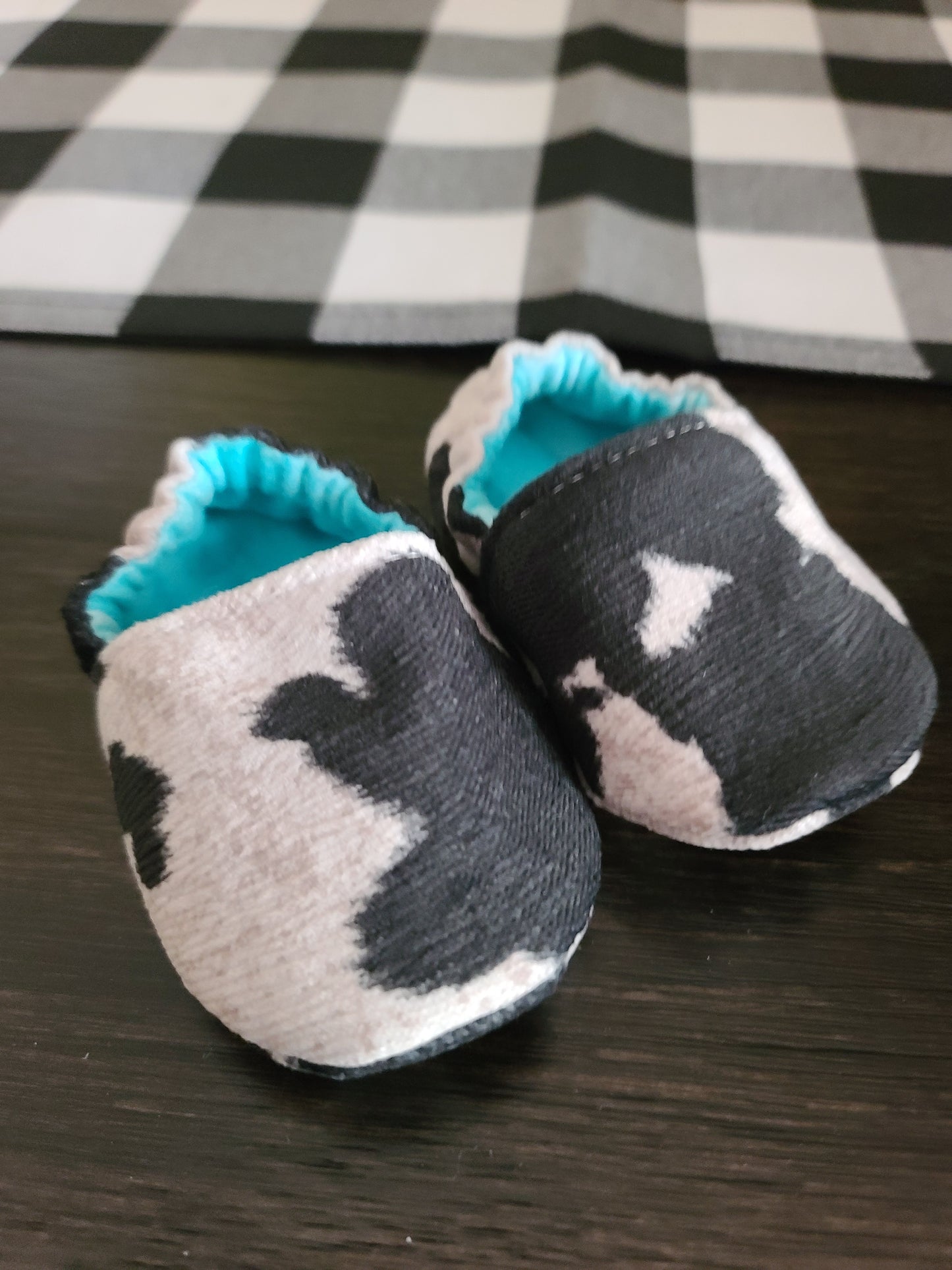 Crib shoes