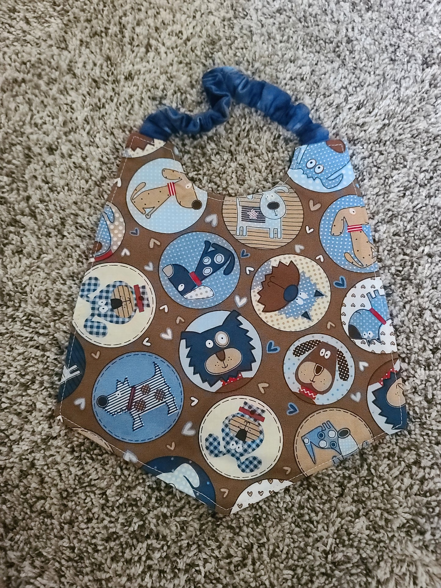 Baby bib - large