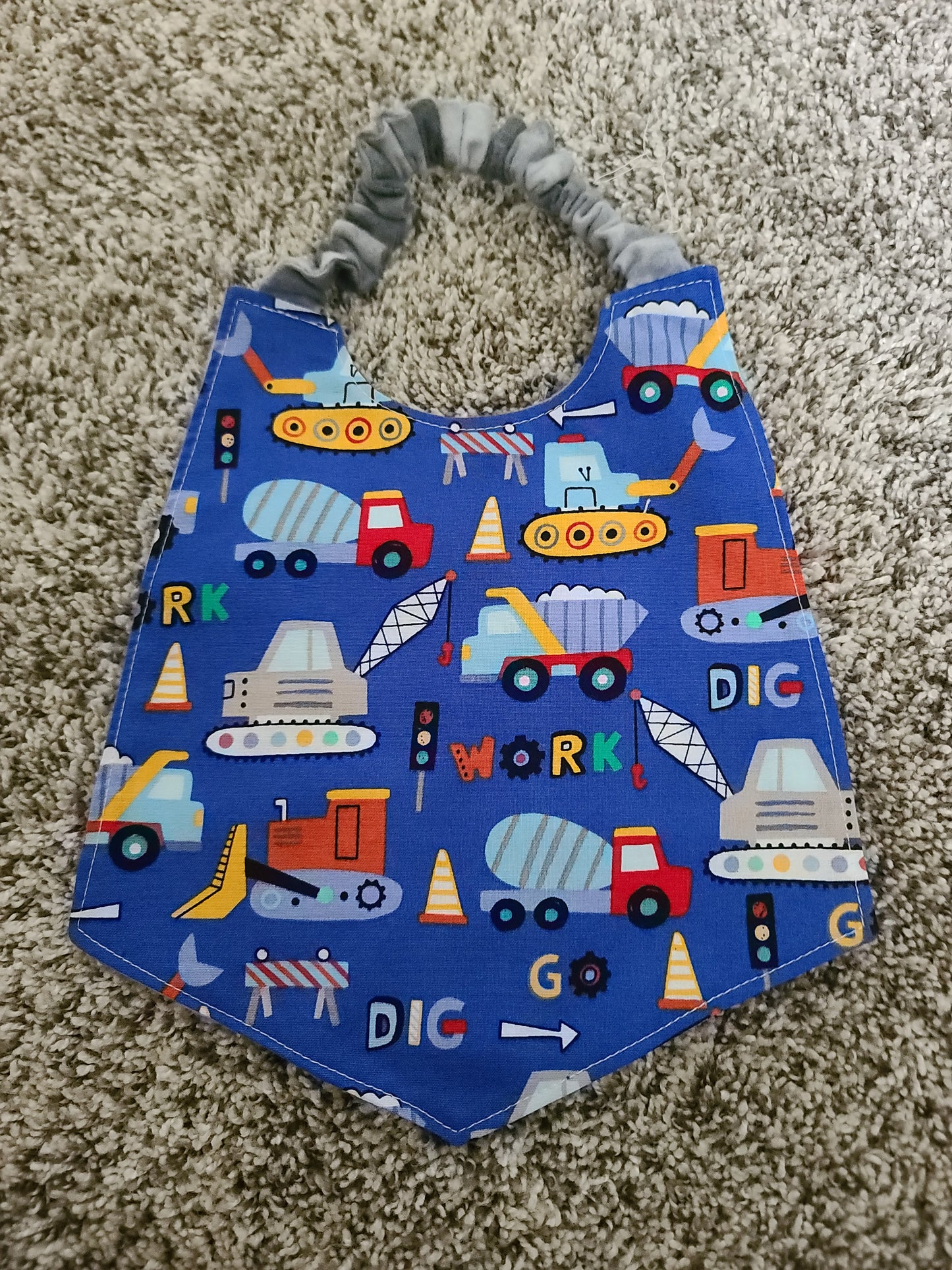 Baby bib - large