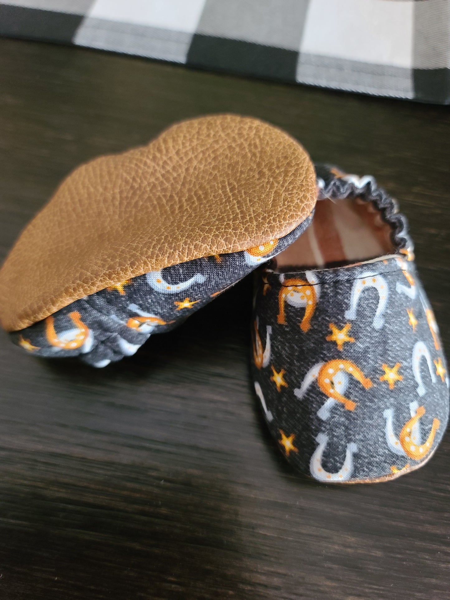 Crib shoes