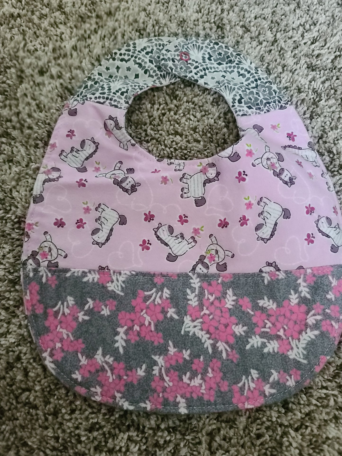 Baby bib - large